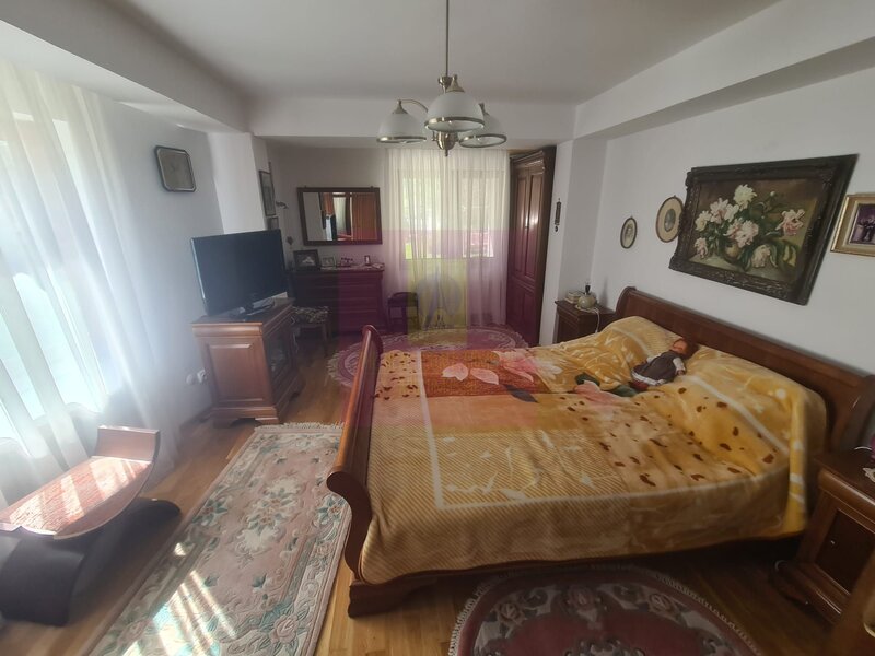 Vila de vanzare in Breaza - Zona Breaza de Sus