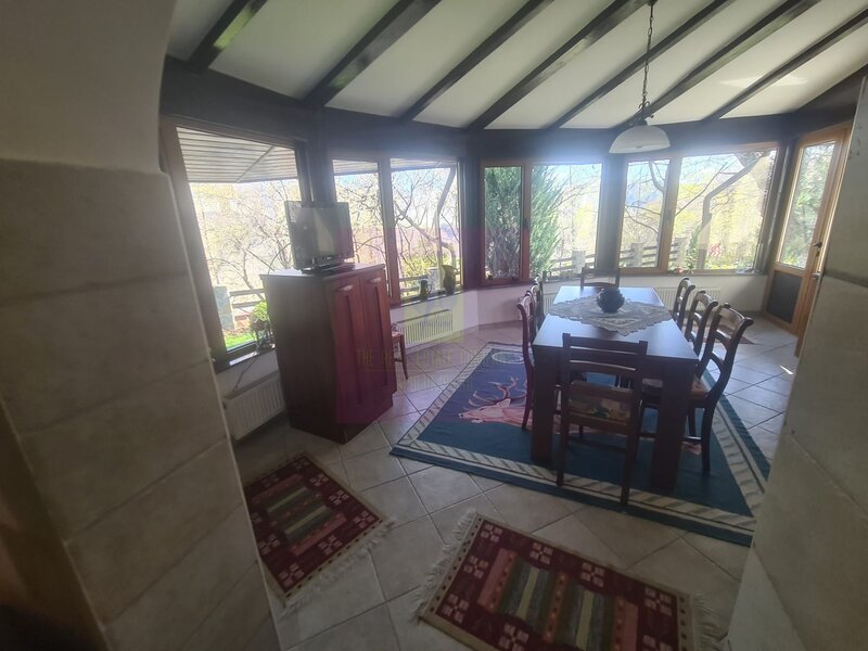 Vila de vanzare in Breaza - Zona Breaza de Sus